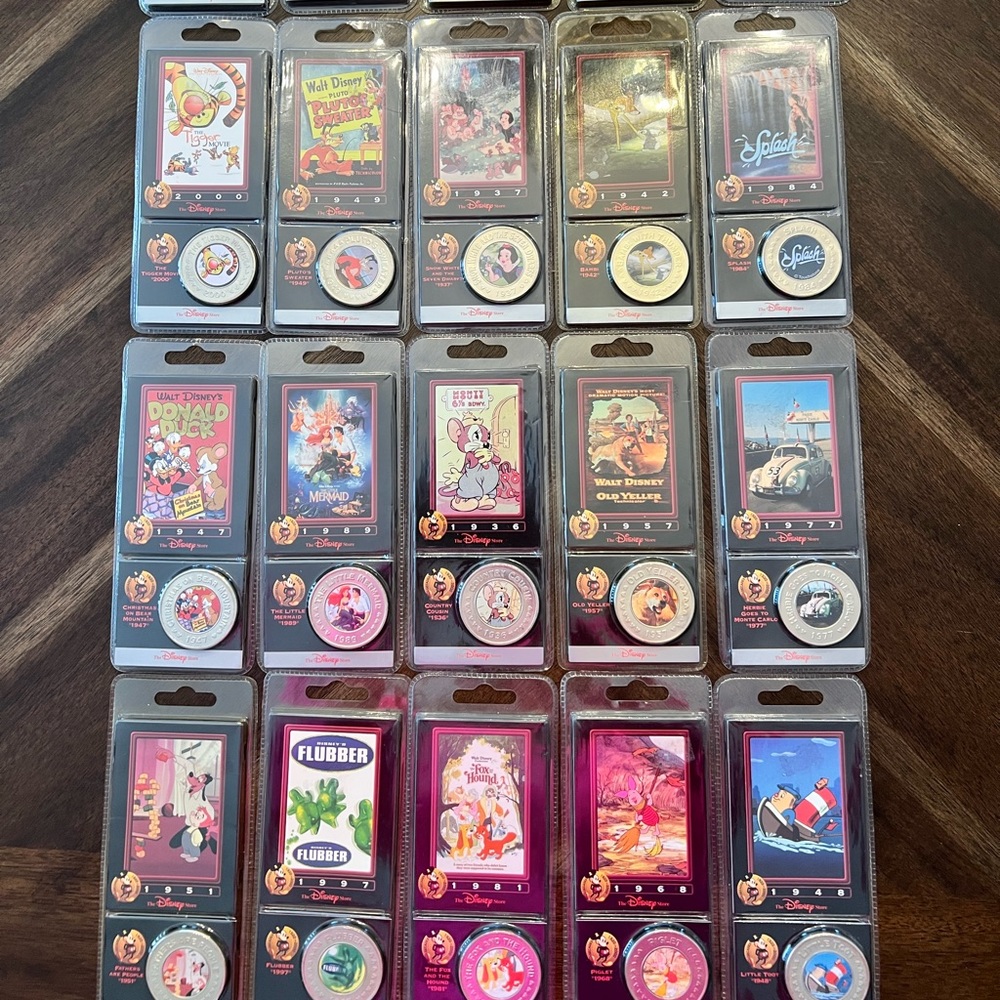NWT Disney Decade coin set of 20
